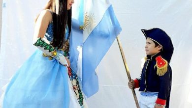 Photo of Fwd: Niños recrearon al Gral Belgrano y La Patria